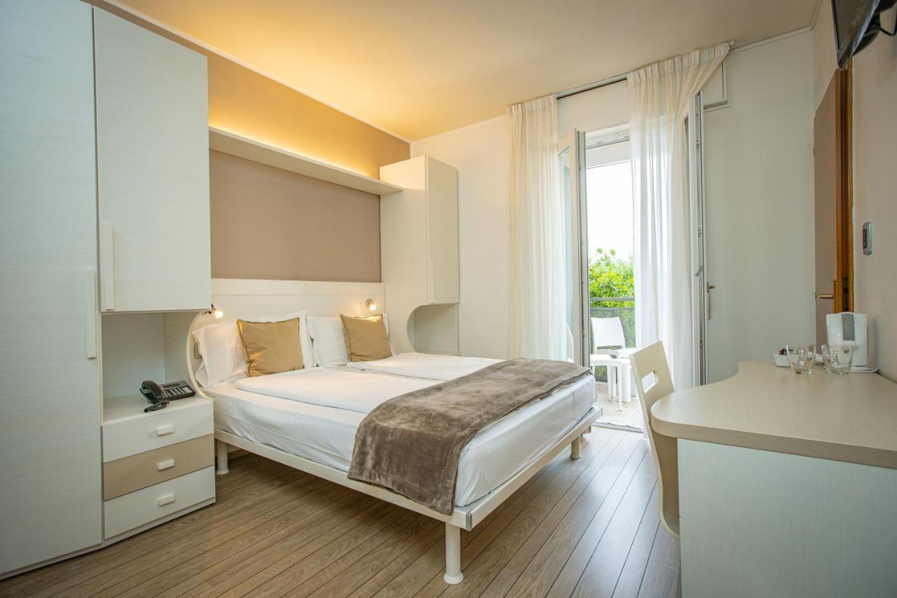 Hotel Villa Alberta Nago Esterno foto